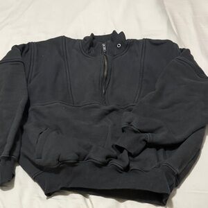 Joah Brown Black pullover